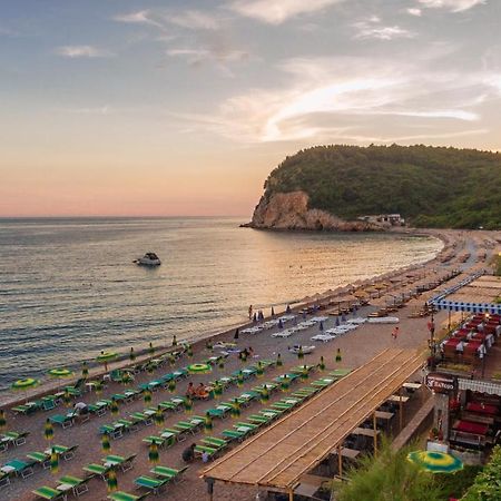 Petrovac Hotel Savojo מראה חיצוני תמונה