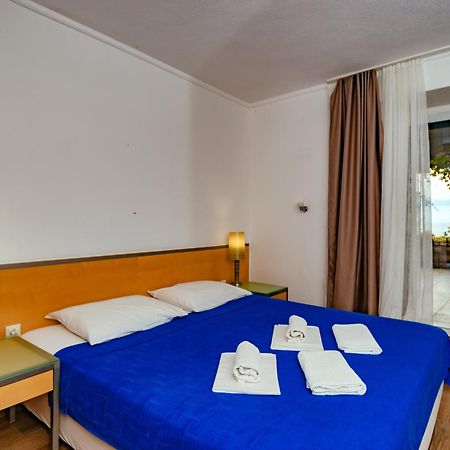 Petrovac Hotel Savojo מראה חיצוני תמונה