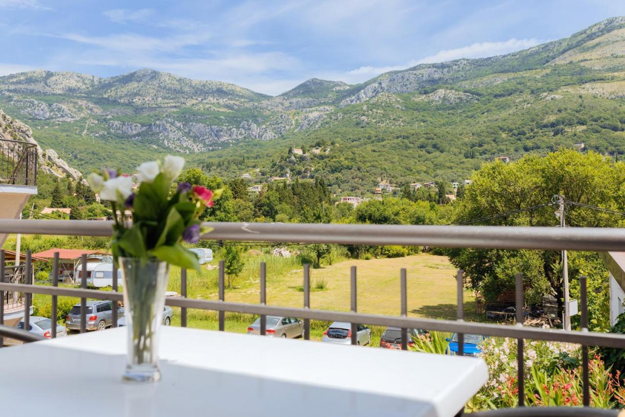 Petrovac Hotel Savojo מראה חיצוני תמונה