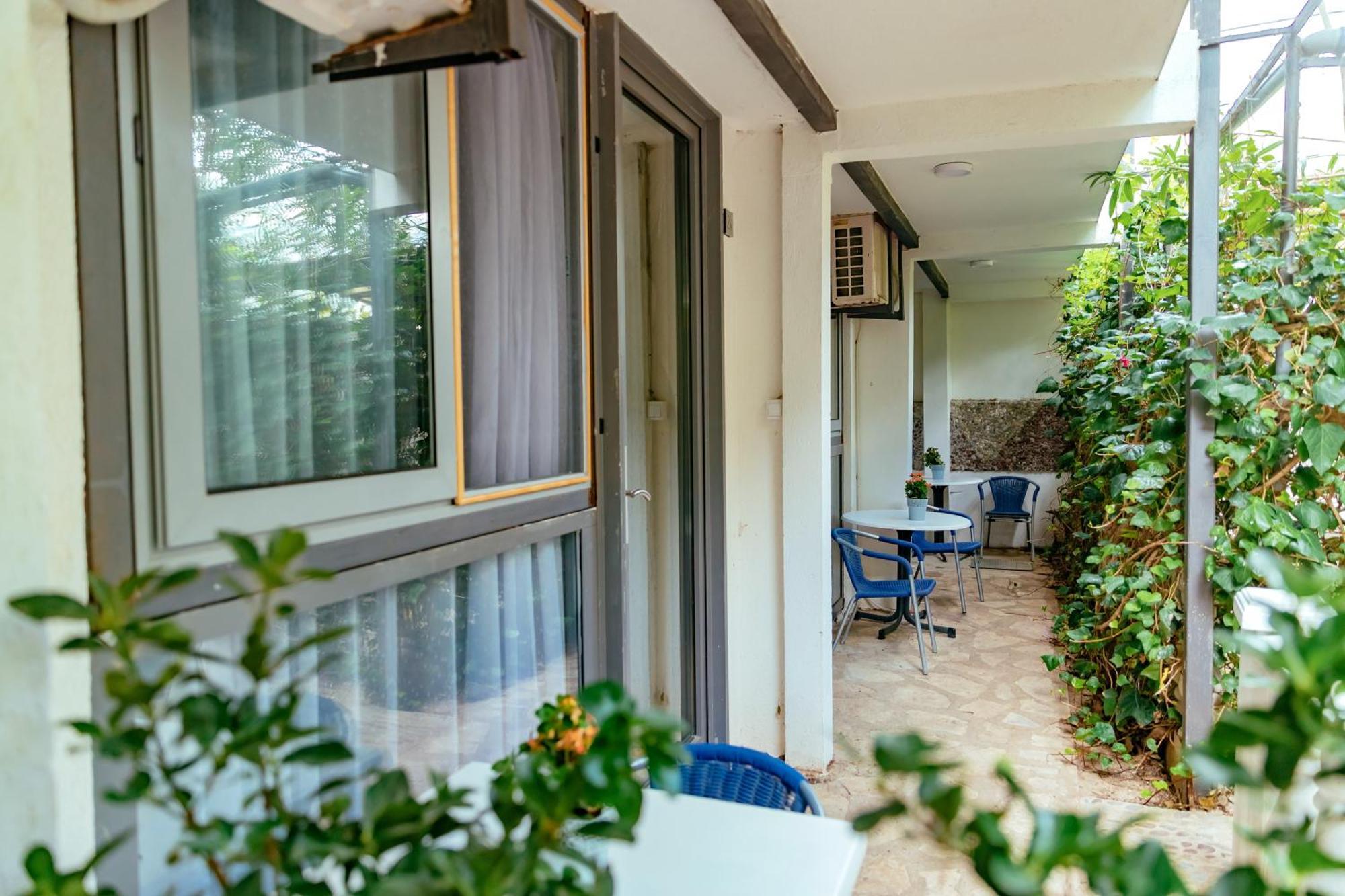 Petrovac Hotel Savojo מראה חיצוני תמונה