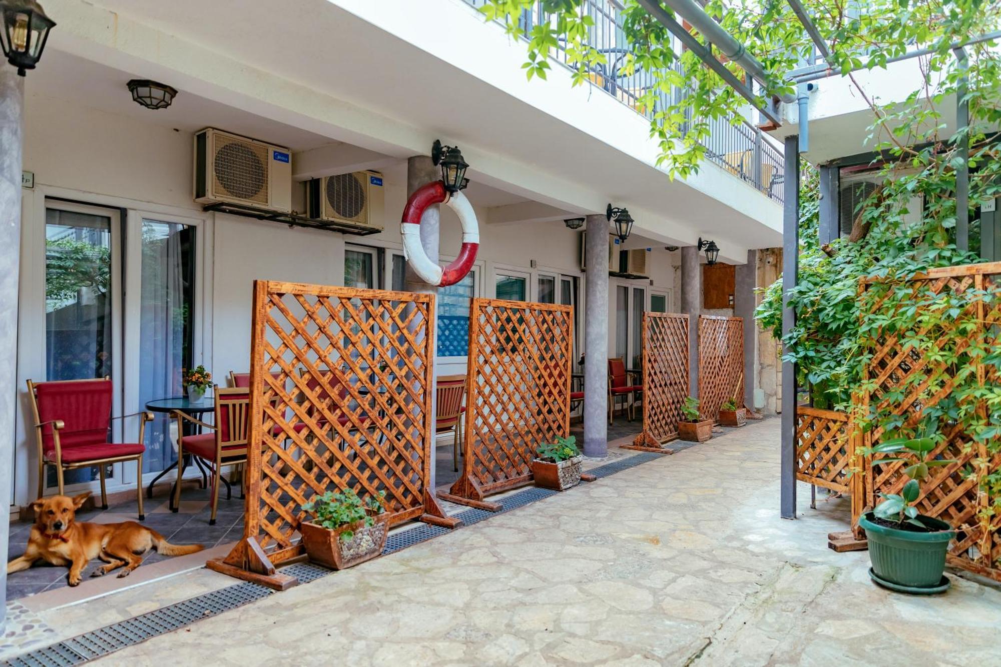 Petrovac Hotel Savojo מראה חיצוני תמונה