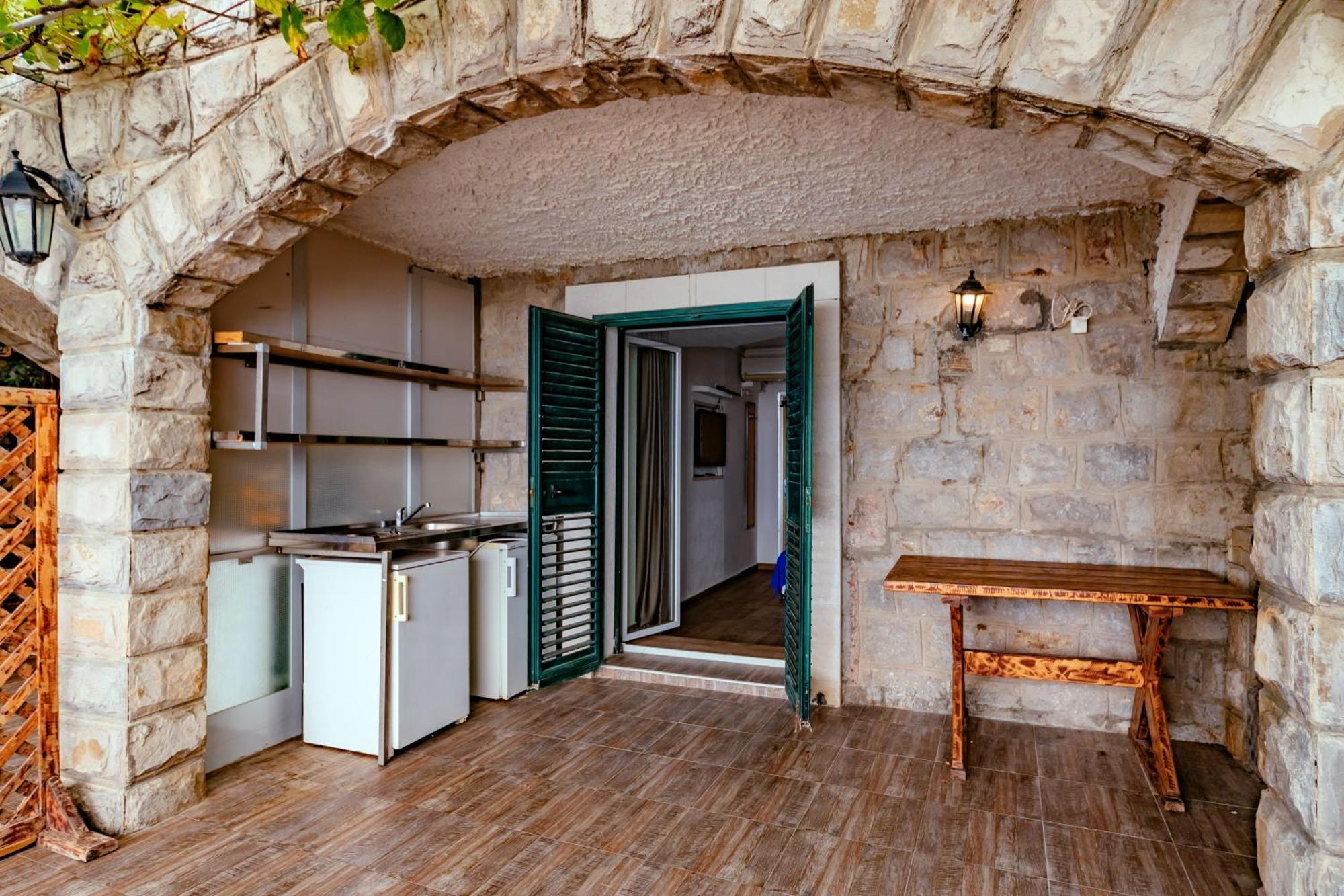 Petrovac Hotel Savojo מראה חיצוני תמונה