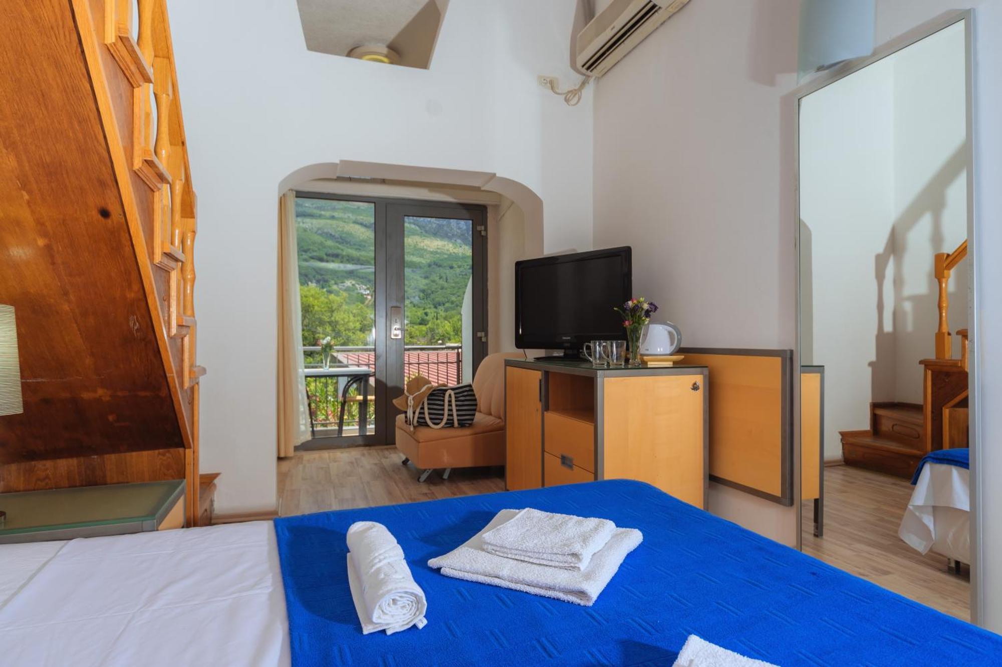 Petrovac Hotel Savojo מראה חיצוני תמונה