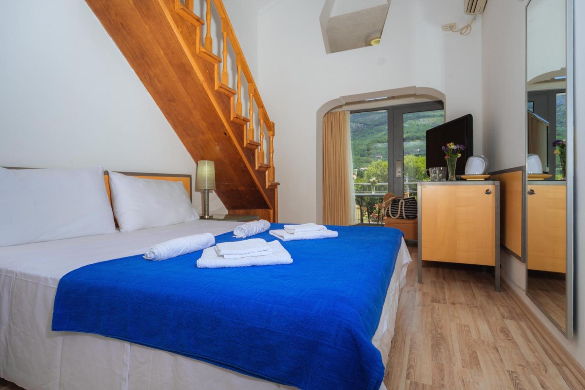 Petrovac Hotel Savojo חדר תמונה