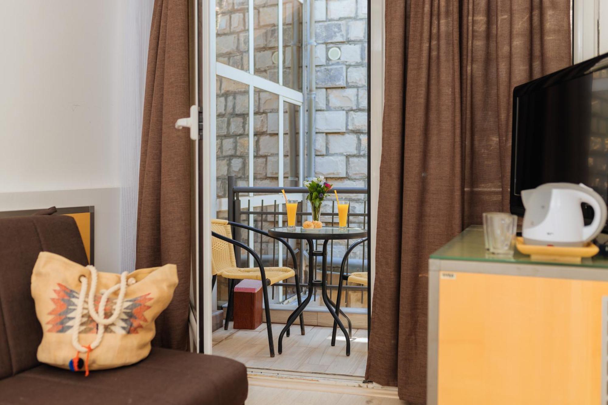 Petrovac Hotel Savojo מראה חיצוני תמונה